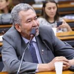 Bancada do PT manifesta apoio a Paulão e defende manutenção do mandato