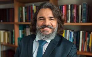 “Justiça Eleitoral não deve assumir a função de revisora editorial da imprensa”, afirma magistrado