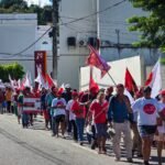 Sem Terra marcham contra despejos em Maceió