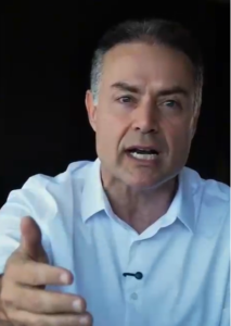 Renan Filho rebate Alfredo Gaspar e critica associação de opositores de Flávio Bolsonaro ao crime