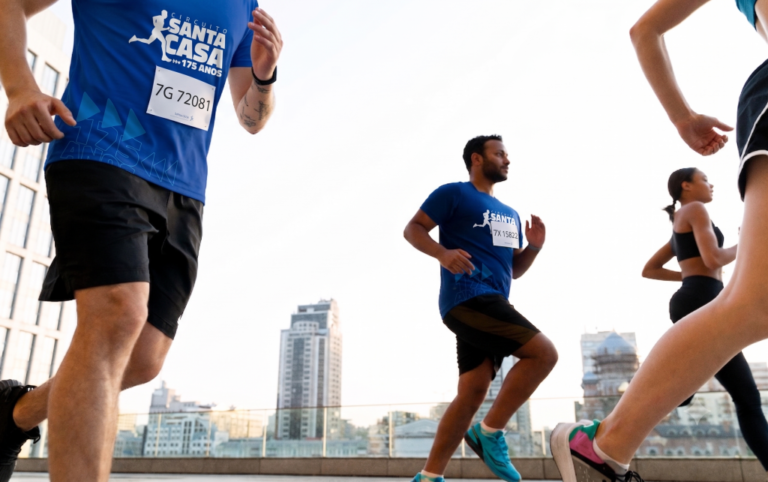 Corrida de rua cresce no Brasil, mas especialistas alertam para cuidados antes de começar