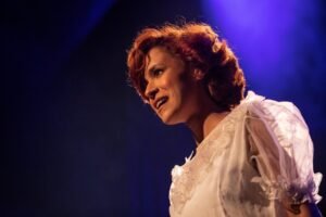 Monólogo “A Infância da Inocência” retorna aos palcos com apresentação no Theatro Homerinho