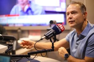 Renan Filho vê “virada da eleição” após aparecer à frente de JHC em pesquisa Quaest
