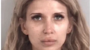 Mãe é condenada a mais de 10 anos por matar filha de 2 anos nos EUA