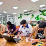 Professores do SESI participam de formação para fortalecer pesquisa científica nas escolas
