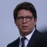 Mario Frias é alvo de busca da PF em operação que investiga recursos do filme “Dark Horse”