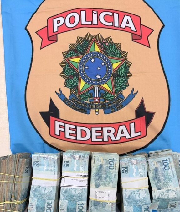 PF apreende R$ 590 mil em espécie em investigação sobre corrupção eleitoral em Maceió