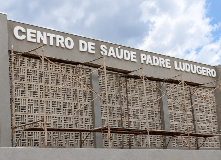 Prefeitura de Estrela de Alagoas acelera construção do Centro de Saúde Padre Ludugero 