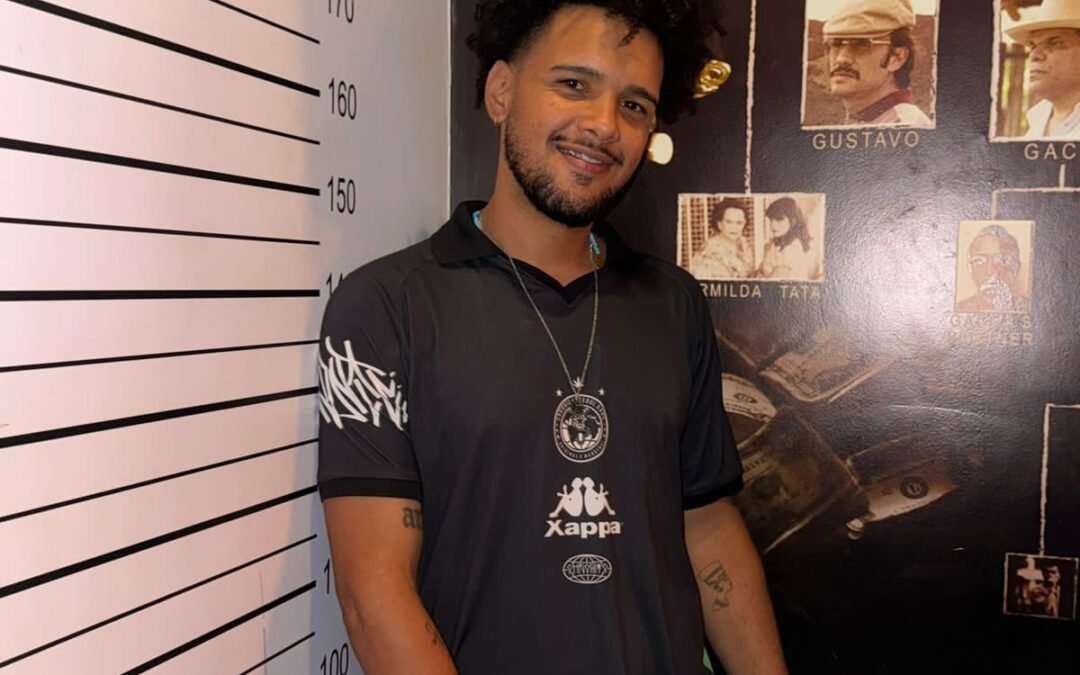 RICKE mistura melô alagoano, reggae e misticismo no EP de estreia “3 Cartas”