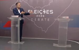 Em sabatina, Renan Filho cita políticos ao defender combate à violência contra mulheres