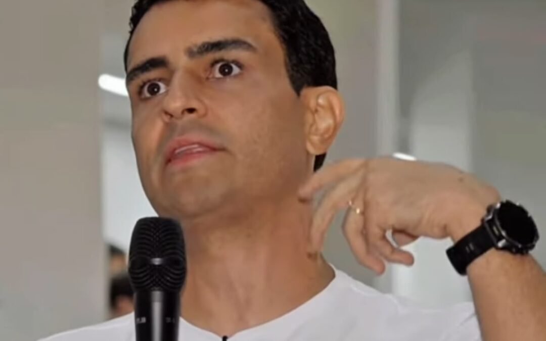 TRE-AL manda suspender panfleto que associa JHC a Lula e retira vídeo de Ronaldo Lessa