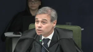 Mensagens e áudios revelam encontro reservado entre Vorcaro e ministro André Mendonça