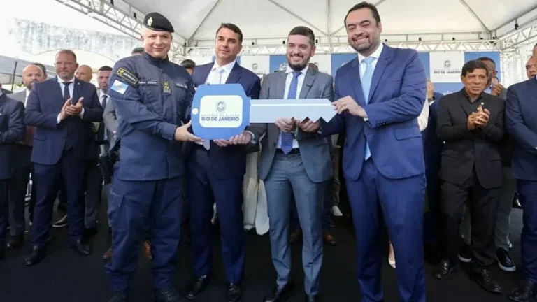 Planilhas apreendidas pela PF indicam R$ 10 milhões para aliados de Bolsonaro