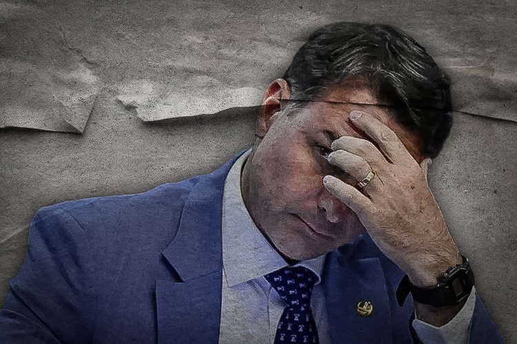 Estadão aponta risco de milícias chegarem ao Planalto e cobra explicações de Flávio Bolsonaro