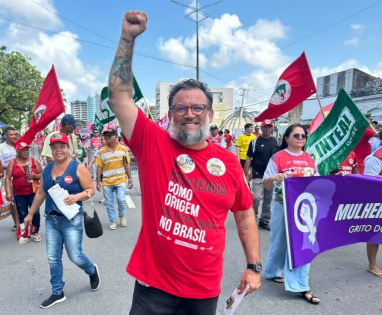 Fleming defende enfrentamento ao bolsonarismo e às oligarquias em Alagoas