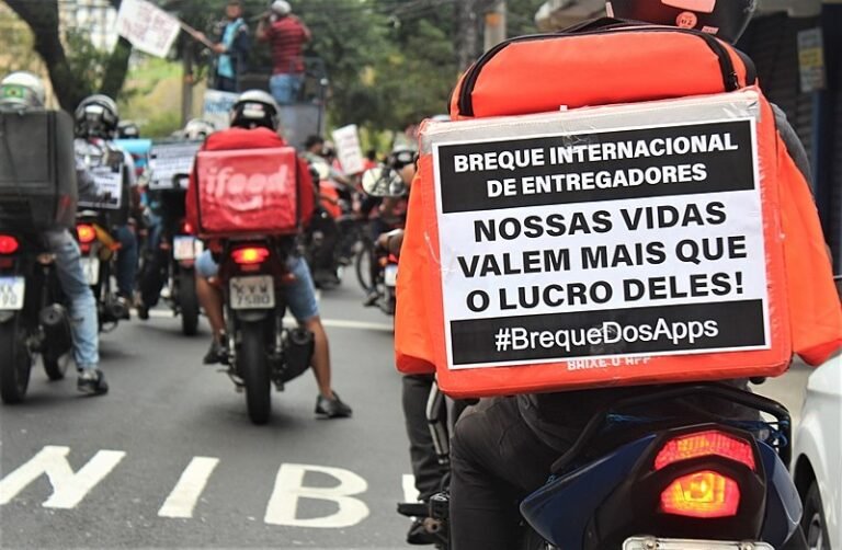 Trabalho por aplicativos deixa maioria sem Previdência e pressiona SUS
