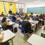 IA pode estar pensando pelo aluno? PISA reacende alerta sobre aprendizagem entre adolescentes