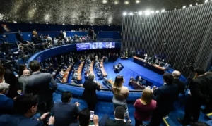 Senado aprova fim da escala 6x1 por 75 votos a 1; jornada de trabalho cairá para 40 horas semanais