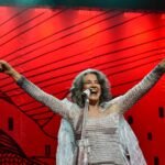 Simone traz a Maceió o novo show “Que mulher é essa?”