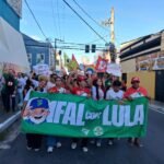 Milhares de estudantes e trabalhadores da educação fazem caminhada em apoio a Lula em Maceió
