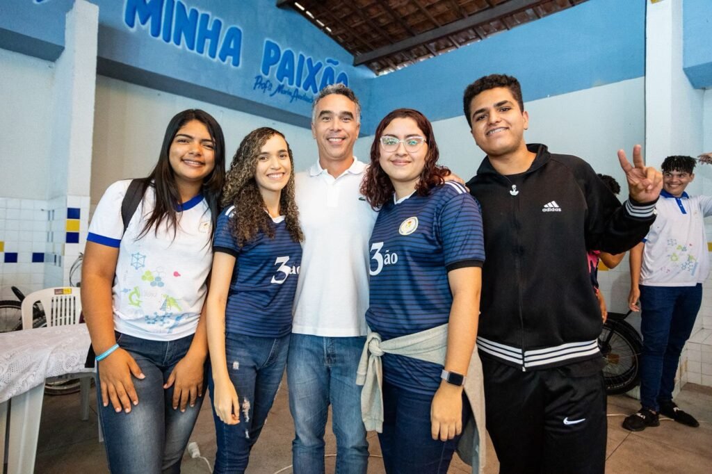 Formação e ensino superior são metas de Rafael Brito para a juventude de Maceió
