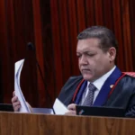 Lilia Schwarcz pede saída de Nunes Marques da presidência do TSE após denúncias