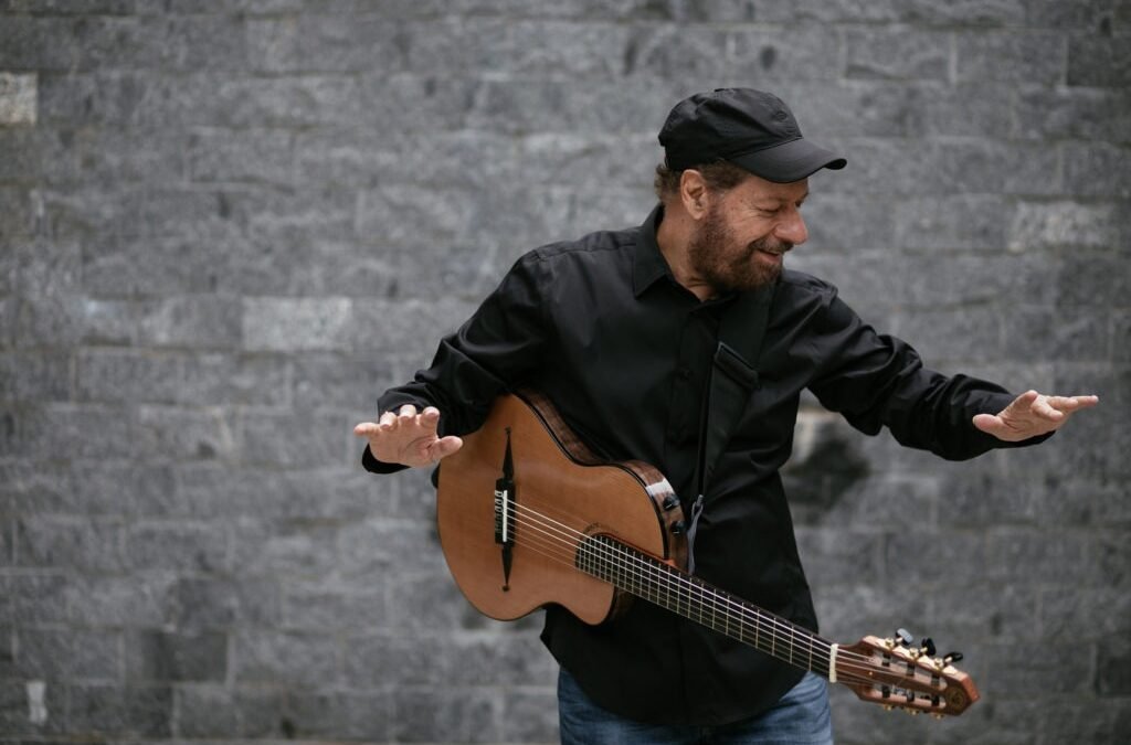 Projeto Sesc Apresenta leva João Bosco e Guto Wirtti ao Festival de Música de Penedo