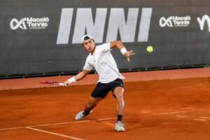 Pedro Sakamoto vira sobre João Loureiro e conquista título do M15 em Maceió