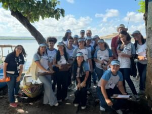 Aprendizes da Naturalle iniciam projeto socioambiental com visita ao Pontal da Barra
