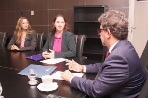 TJAL e Procuradoria Federal discutem acordo para cobrar de condenados por feminicídio gastos do INSS
