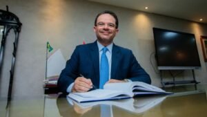 Governo de Alagoas transfere ponto facultativo do Dia do Servidor para sexta-feira (30)
