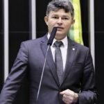 Após dizer que eleitor “bebe detergente”, José Medeiros é eleito senador em MT