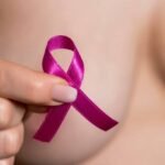 Mulher com câncer de mama pode ser demitida? Veja os direitos durante o tratamento