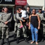 Soldado que salvou menina recebe homenagem em Delmiro Gouveia