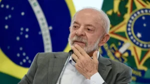 Lula prepara carta a evangélicos e defende família, fé e fim da escala 6x1